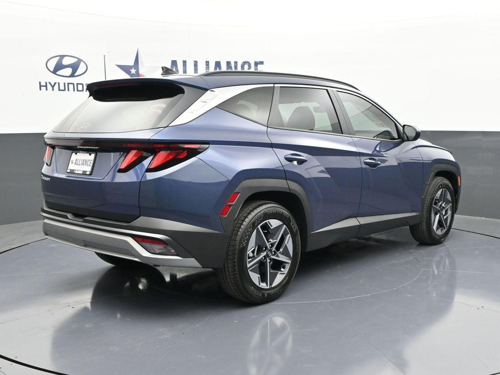 new 2025 Hyundai Tucson car, priced at $28,000