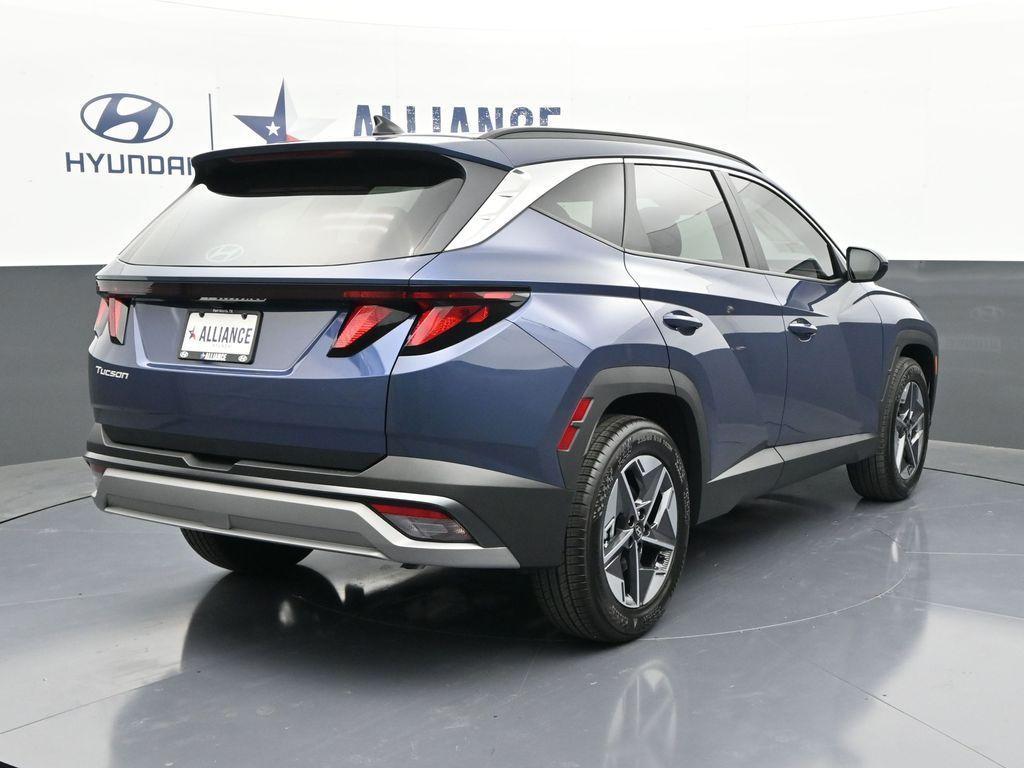 new 2025 Hyundai Tucson car, priced at $28,000