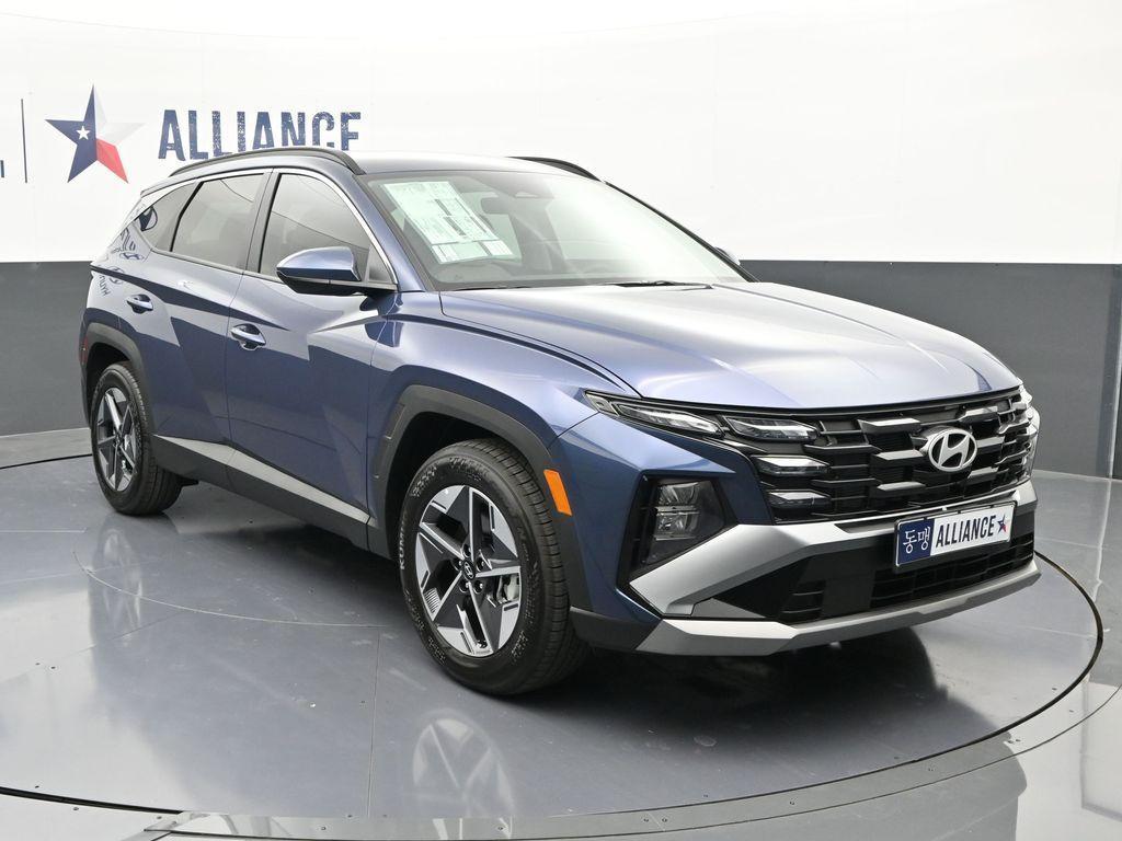 new 2025 Hyundai Tucson car, priced at $28,000