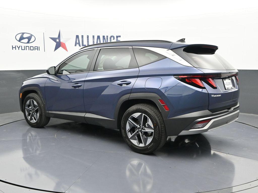 new 2025 Hyundai Tucson car, priced at $28,000