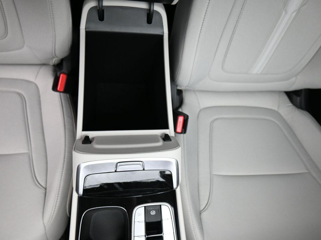 new 2025 Hyundai Tucson car, priced at $28,000