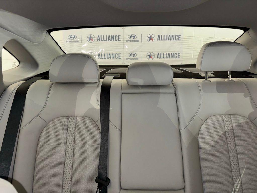 new 2025 Hyundai Sonata Hybrid car, priced at $36,006