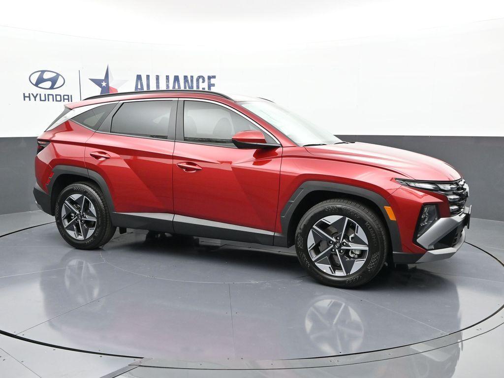new 2025 Hyundai Tucson car, priced at $29,879