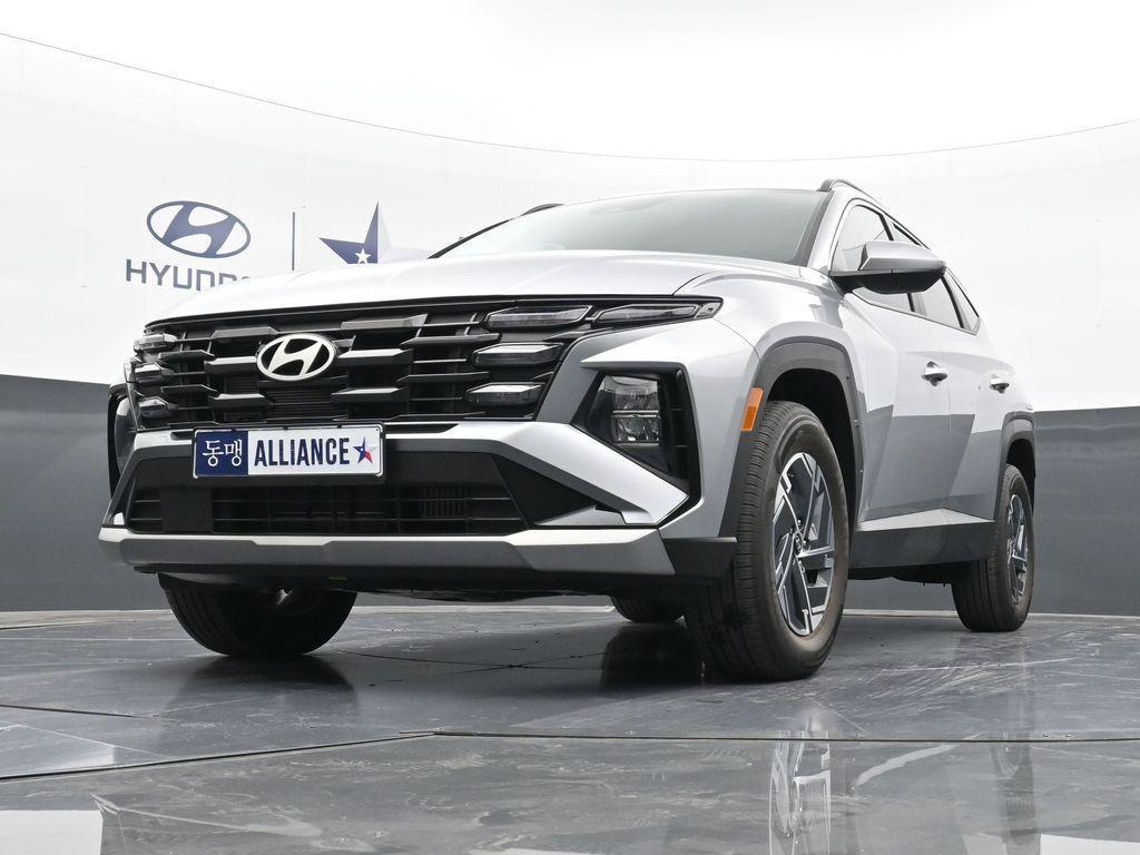 new 2025 Hyundai TUCSON Hybrid car, priced at $31,607