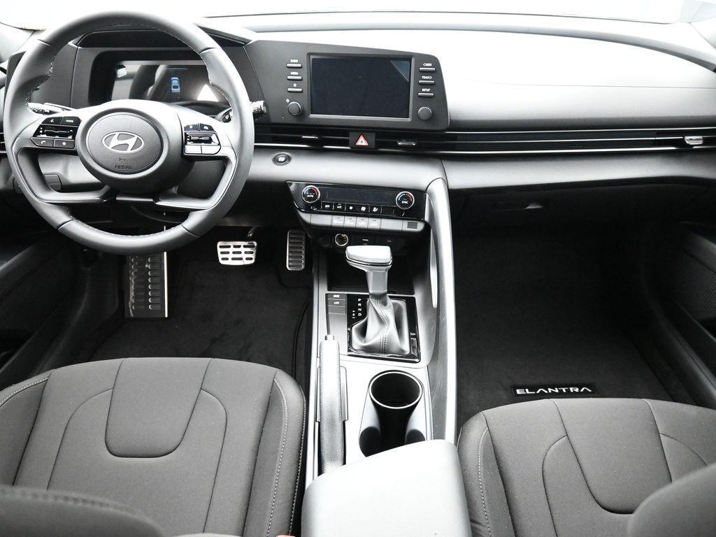 new 2025 Hyundai Elantra car, priced at $22,838
