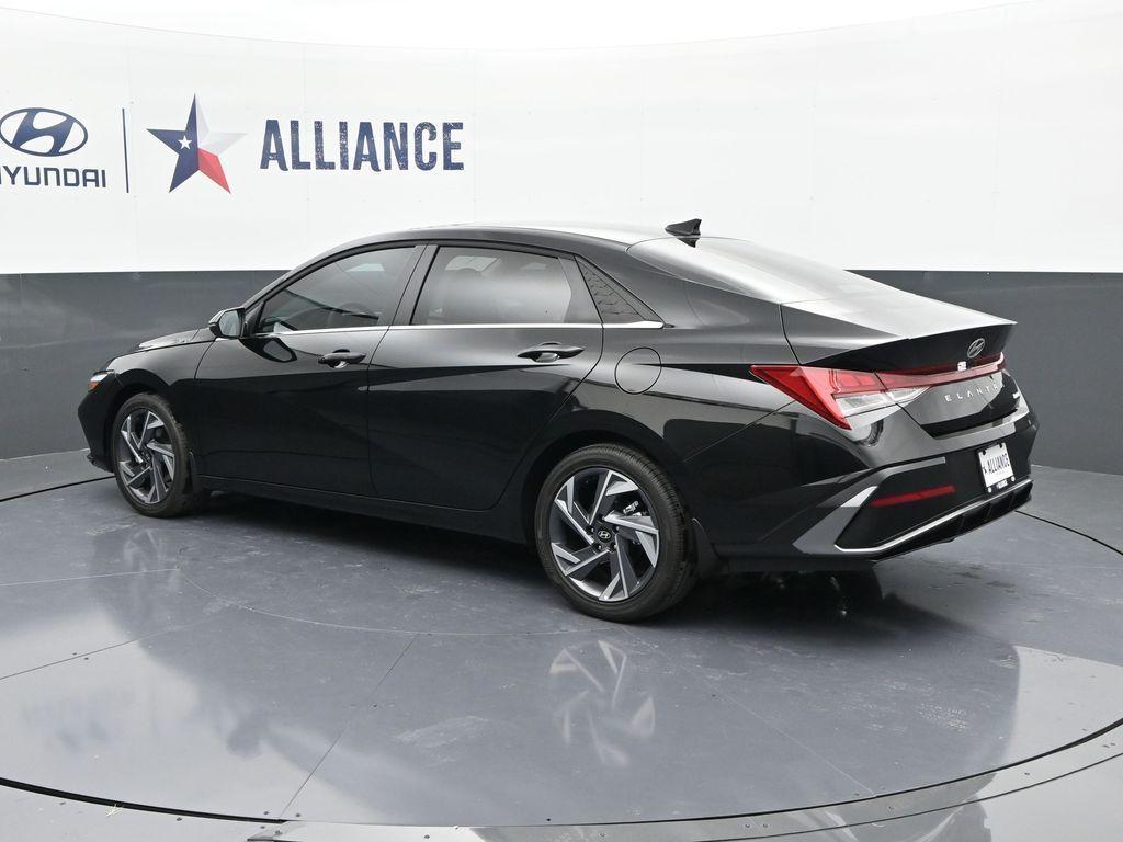 new 2025 Hyundai Elantra car, priced at $27,880
