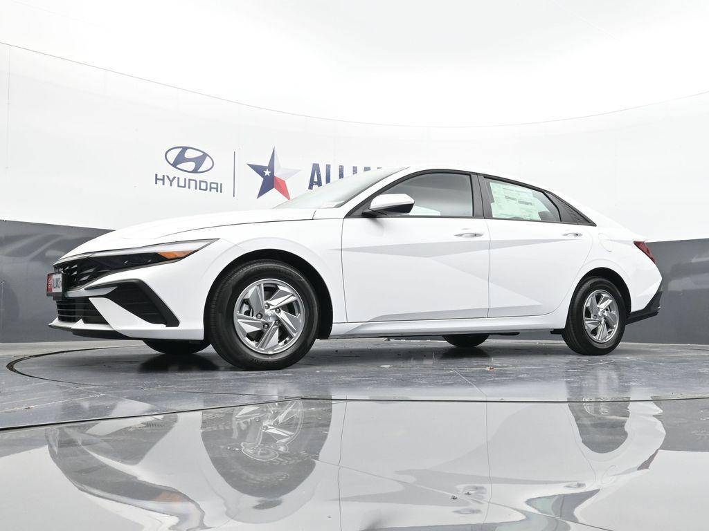 new 2025 Hyundai Elantra car, priced at $21,963