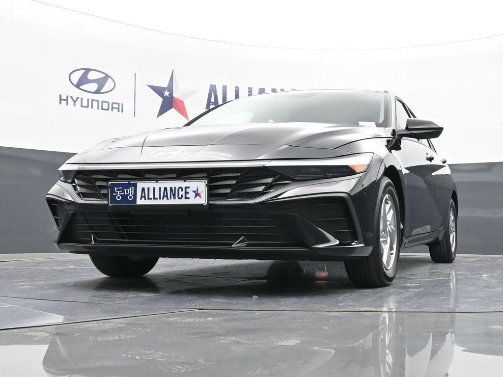 new 2025 Hyundai Elantra car, priced at $21,469
