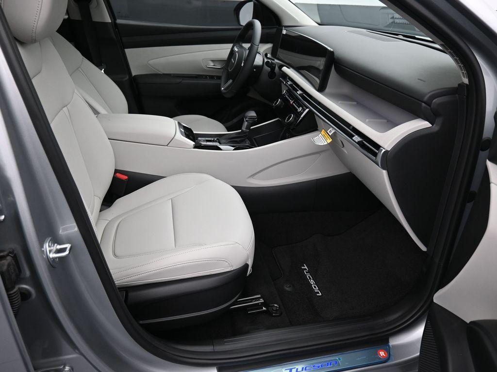 new 2025 Hyundai Tucson car, priced at $30,673