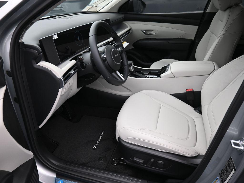 new 2025 Hyundai Tucson car, priced at $30,673