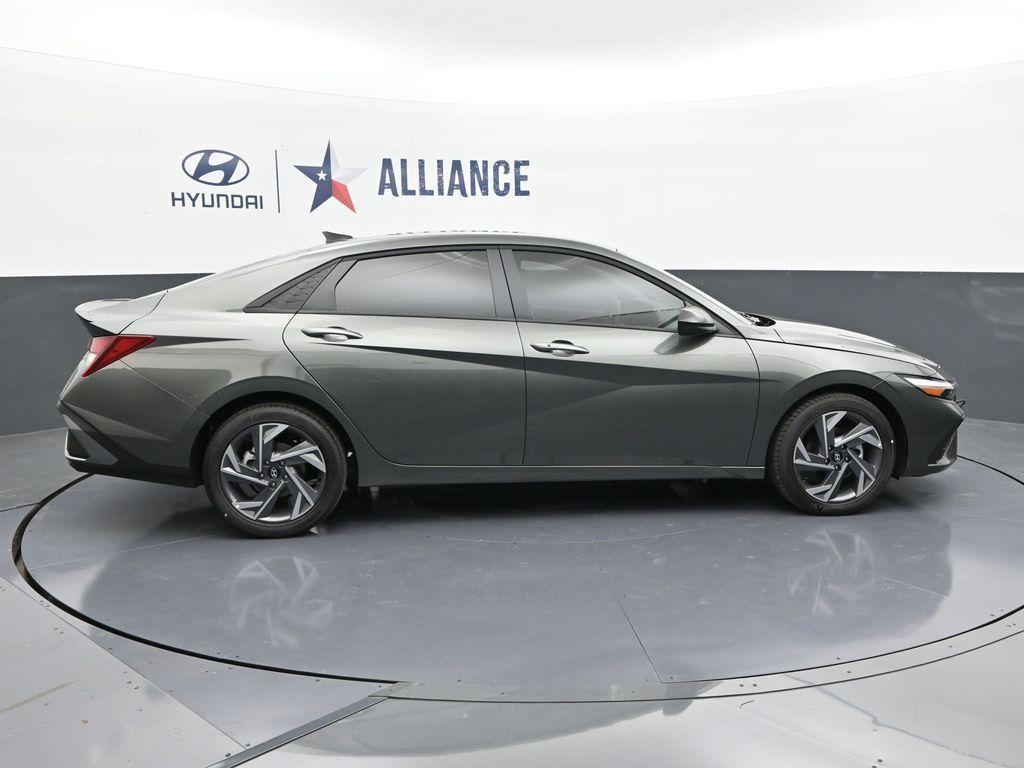 new 2025 Hyundai Elantra car, priced at $22,277