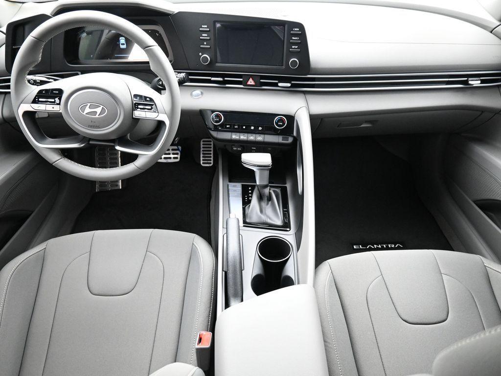 new 2025 Hyundai Elantra car, priced at $22,277