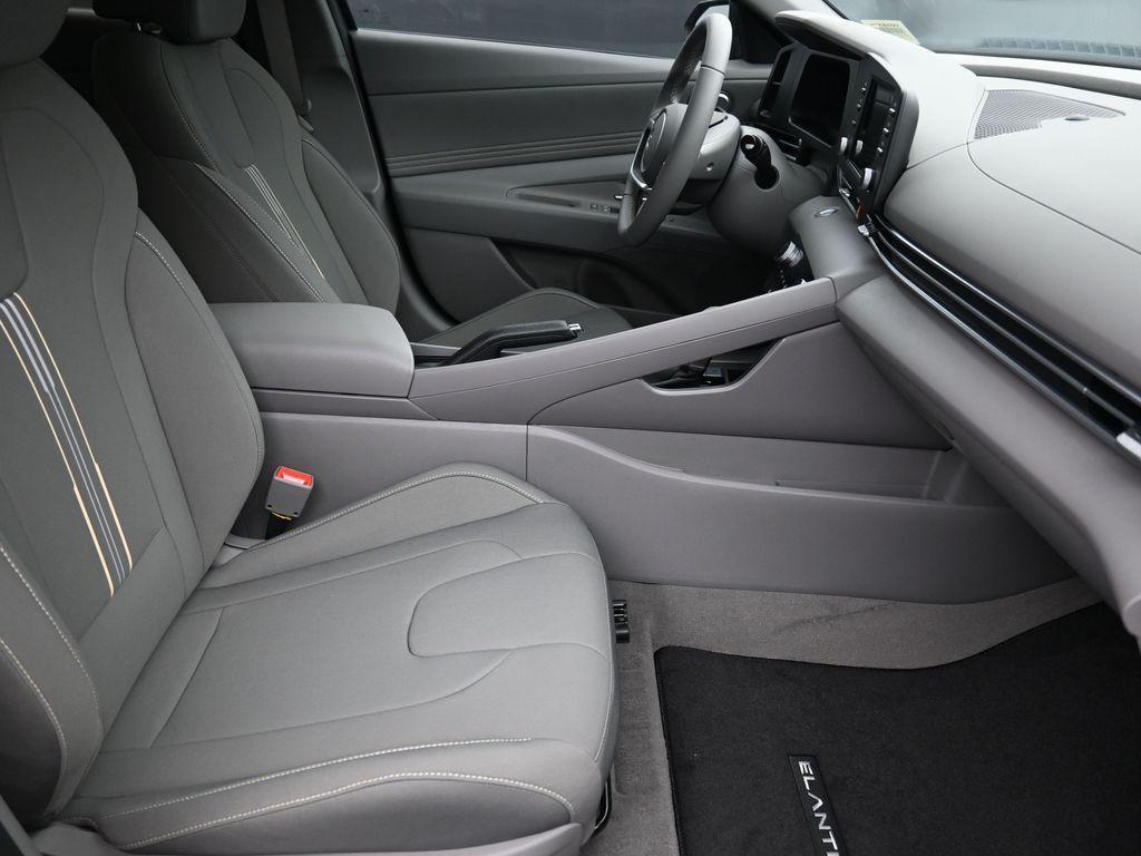 new 2025 Hyundai Elantra car, priced at $22,277