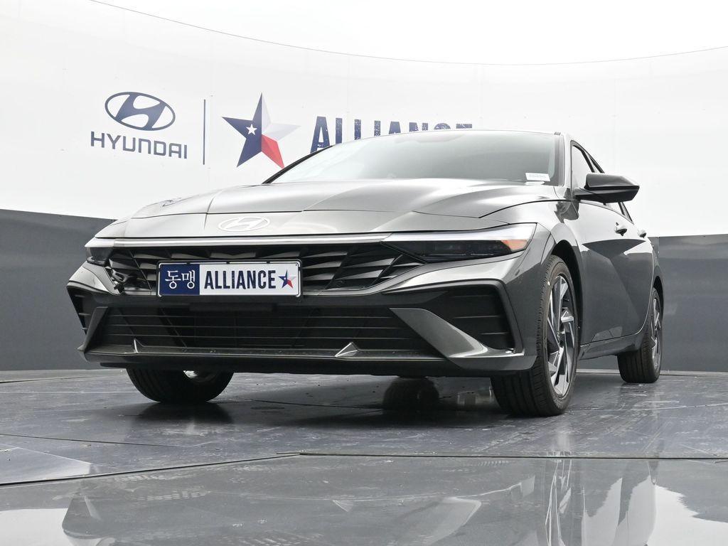 new 2025 Hyundai Elantra car, priced at $22,277