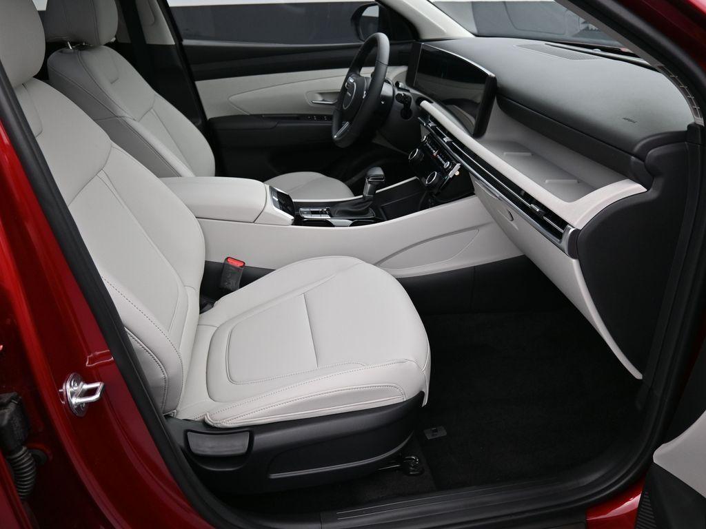 new 2025 Hyundai Tucson car, priced at $30,456