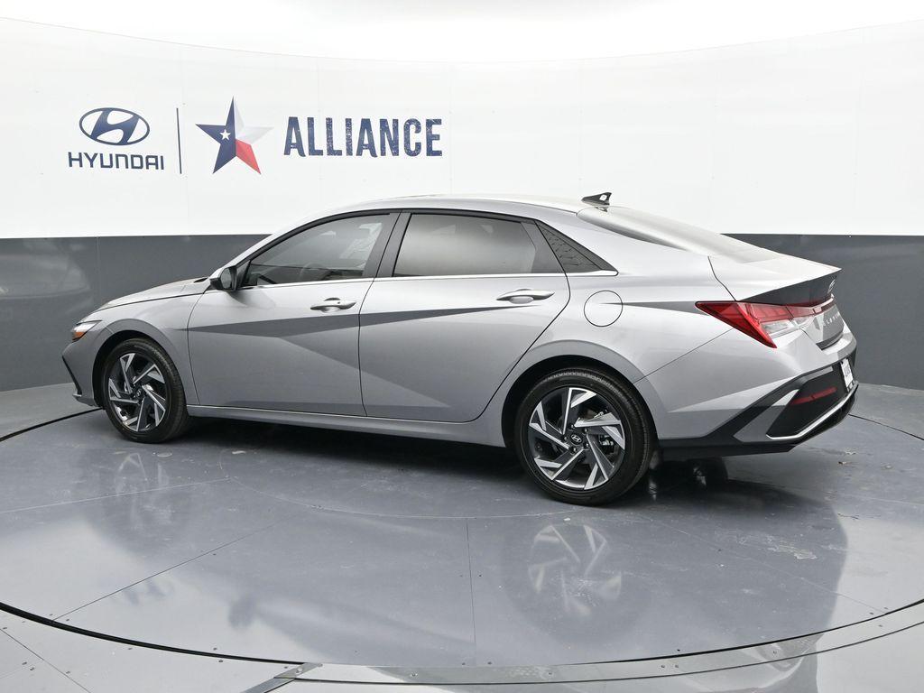 new 2025 Hyundai Elantra car, priced at $24,619
