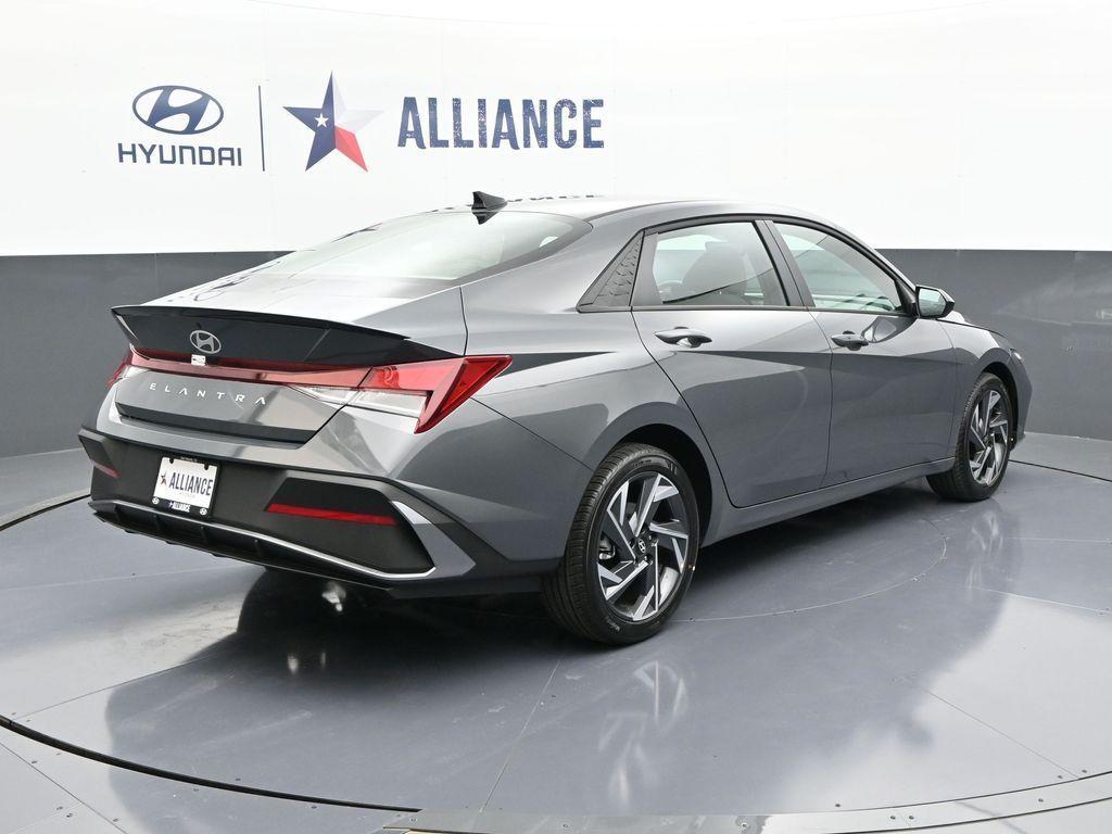 new 2025 Hyundai Elantra car, priced at $24,320