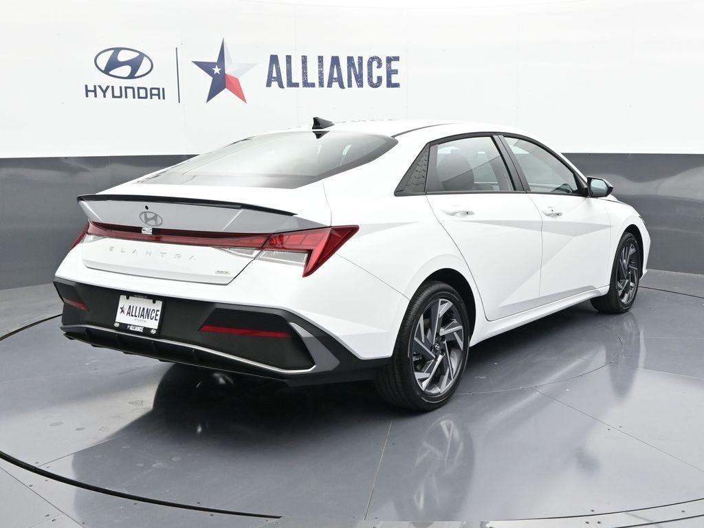 new 2025 Hyundai ELANTRA HEV car, priced at $26,822