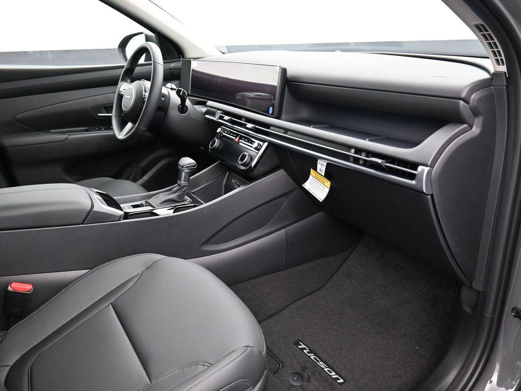 new 2025 Hyundai Tucson car, priced at $33,984