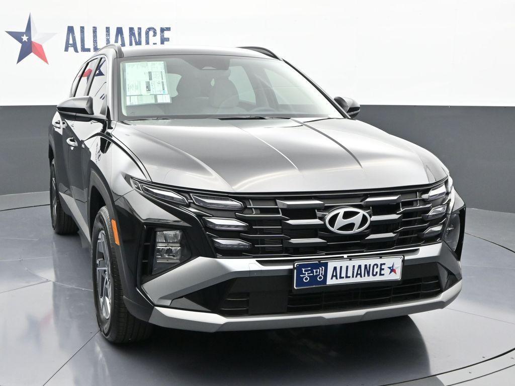 new 2025 Hyundai TUCSON Hybrid car, priced at $31,607