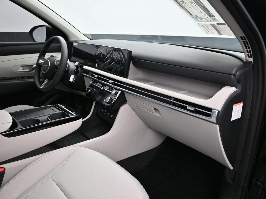 new 2025 Hyundai TUCSON Hybrid car, priced at $31,607