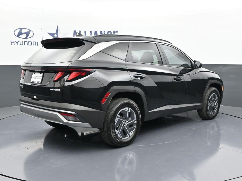 new 2025 Hyundai TUCSON Hybrid car, priced at $31,607
