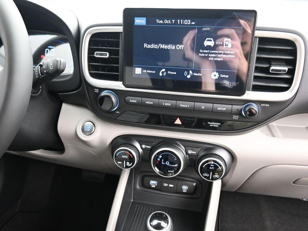 new 2025 Hyundai Venue car, priced at $22,550