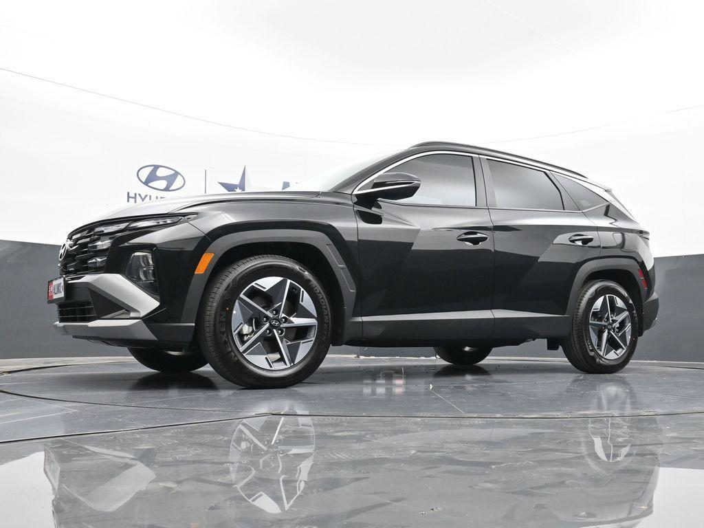 new 2025 Hyundai Tucson car, priced at $29,998
