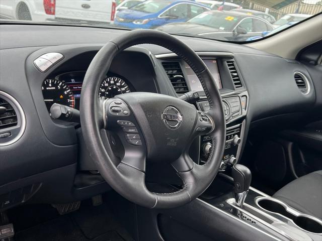 used 2020 Nissan Pathfinder car, priced at $22,653