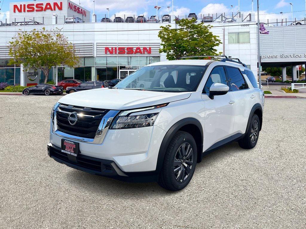 new 2025 Nissan Pathfinder car, priced at $39,480