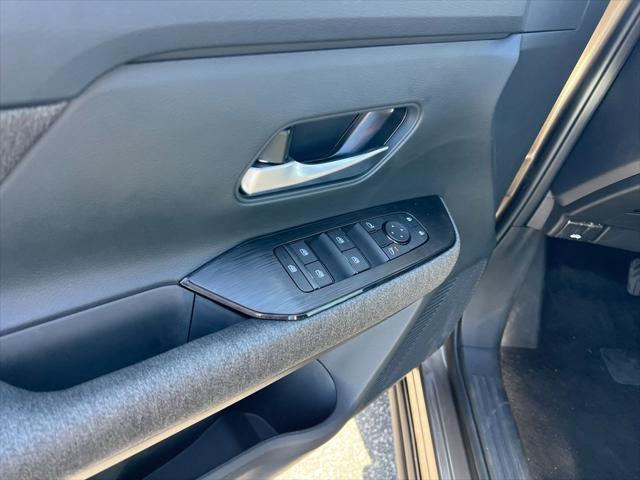 new 2025 Nissan Kicks car, priced at $24,664