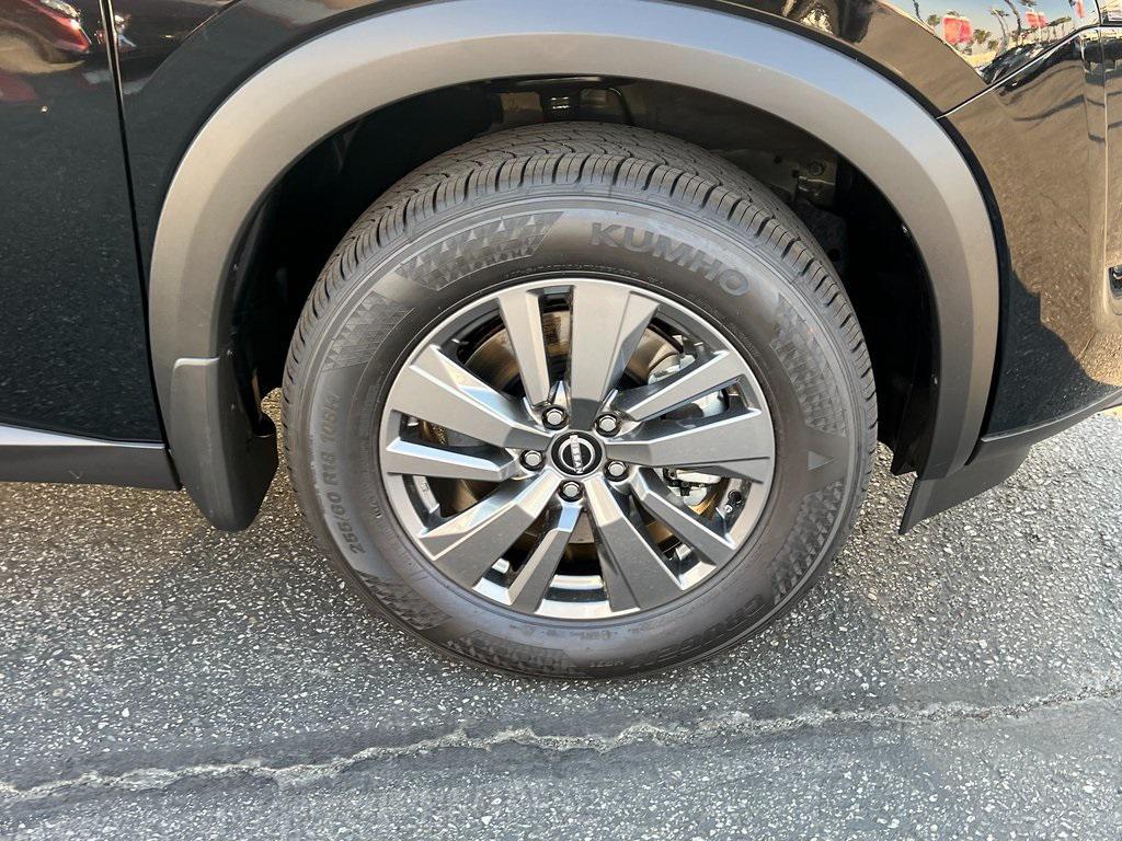 new 2025 Nissan Pathfinder car, priced at $35,731