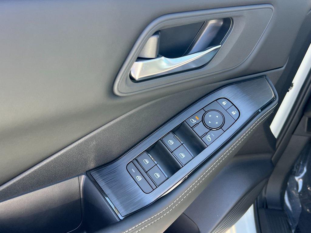 new 2025 Nissan Rogue car, priced at $30,669