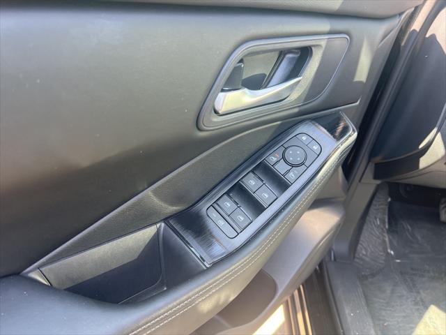 used 2025 Nissan Rogue car, priced at $27,555