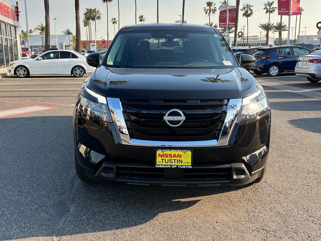 new 2025 Nissan Pathfinder car, priced at $35,810