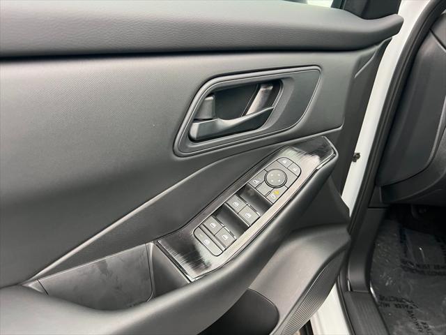 new 2025 Nissan Rogue car, priced at $29,471