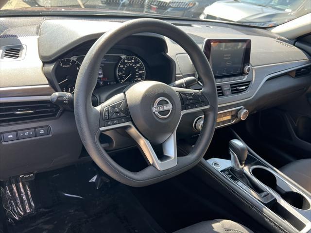 used 2023 Nissan Altima car, priced at $20,895