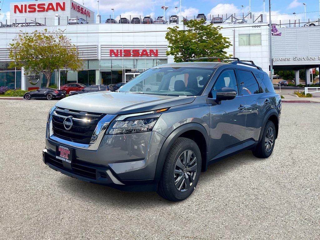 new 2025 Nissan Pathfinder car, priced at $38,994