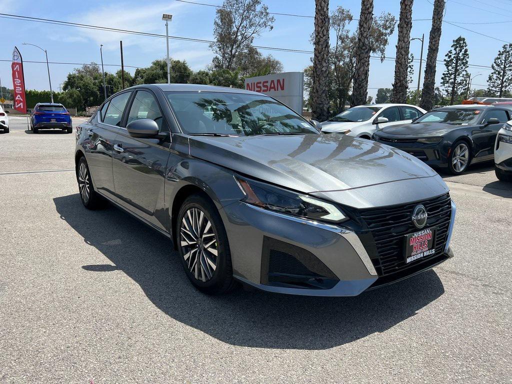 new 2025 Nissan Altima car, priced at $30,230