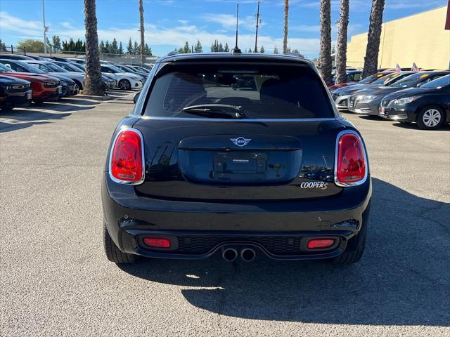 used 2019 MINI Hardtop car, priced at $18,202