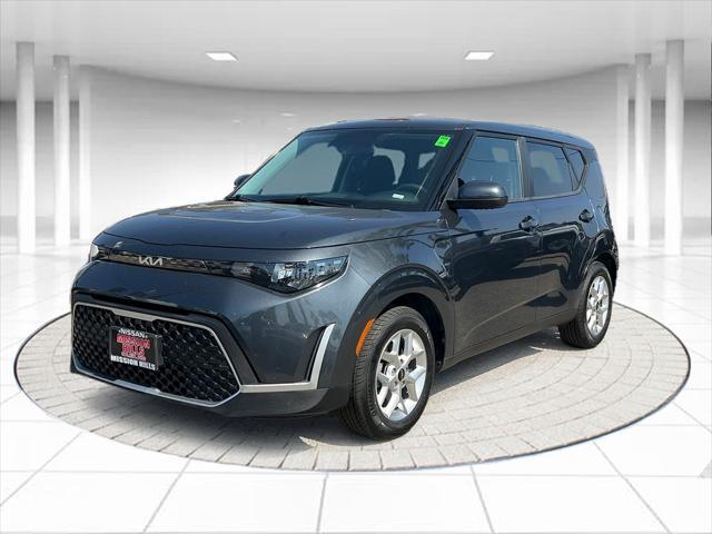 used 2023 Kia Soul car, priced at $17,664