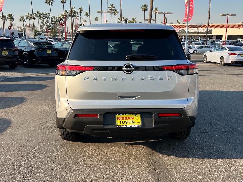 new 2025 Nissan Pathfinder car, priced at $35,731