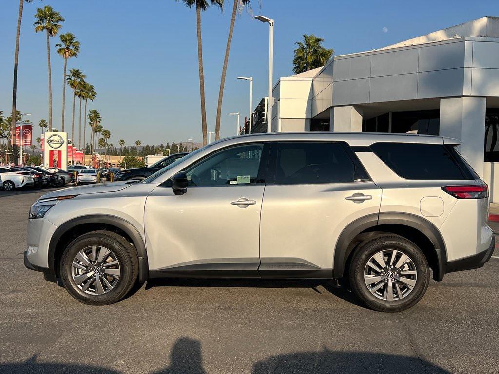 new 2025 Nissan Pathfinder car, priced at $35,731
