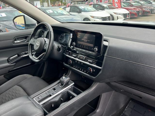 used 2022 Nissan Pathfinder car, priced at $28,589