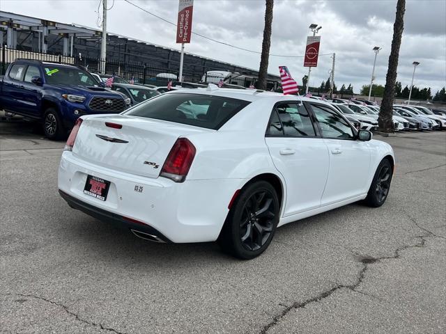 used 2022 Chrysler 300 car, priced at $25,895