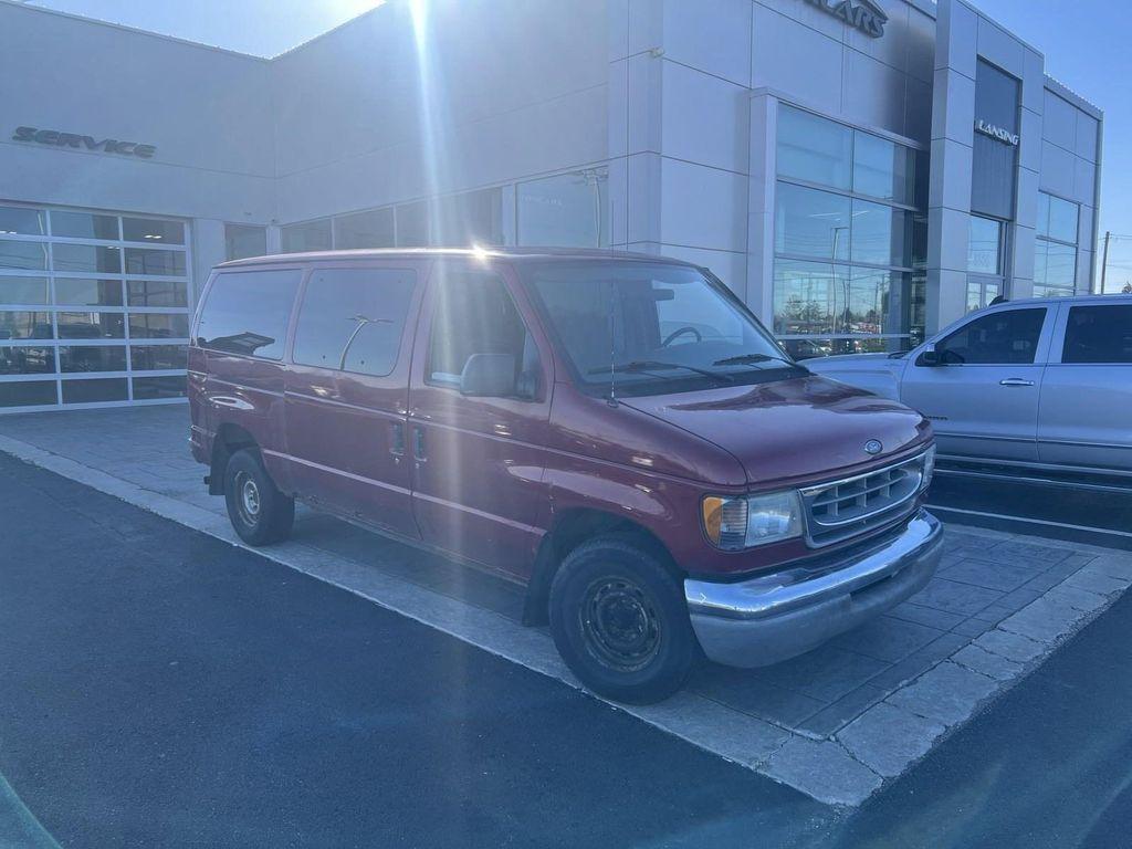 used 2001 Ford E150 car, priced at $3,450