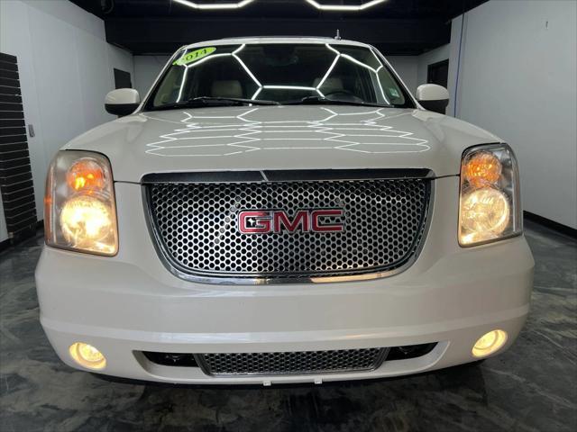 used 2014 GMC Yukon car, priced at $15,900