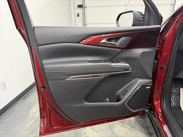 used 2025 Chevrolet Traverse car, priced at $56,900