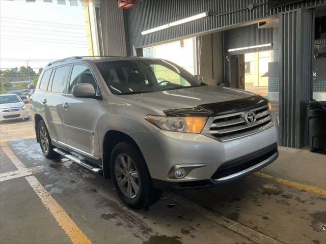 used 2012 Toyota Highlander car, priced at $12,900