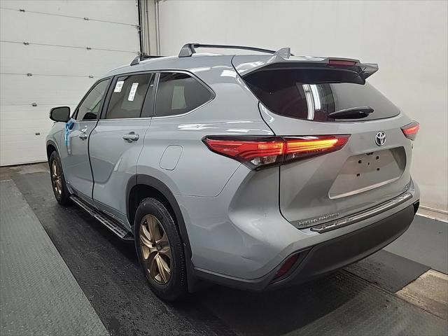 used 2023 Toyota Highlander Hybrid car, priced at $43,900